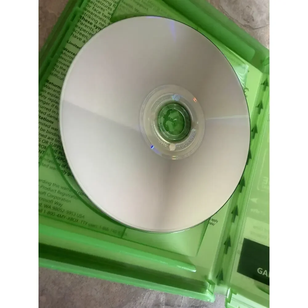 Rise Of The Tomb Raider - Microsoft Xbox One - Great Condition